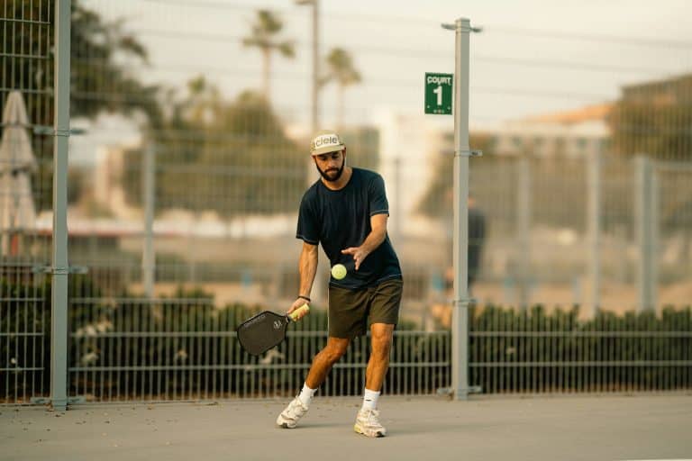 Best Pickleball Paddles for wrist pain