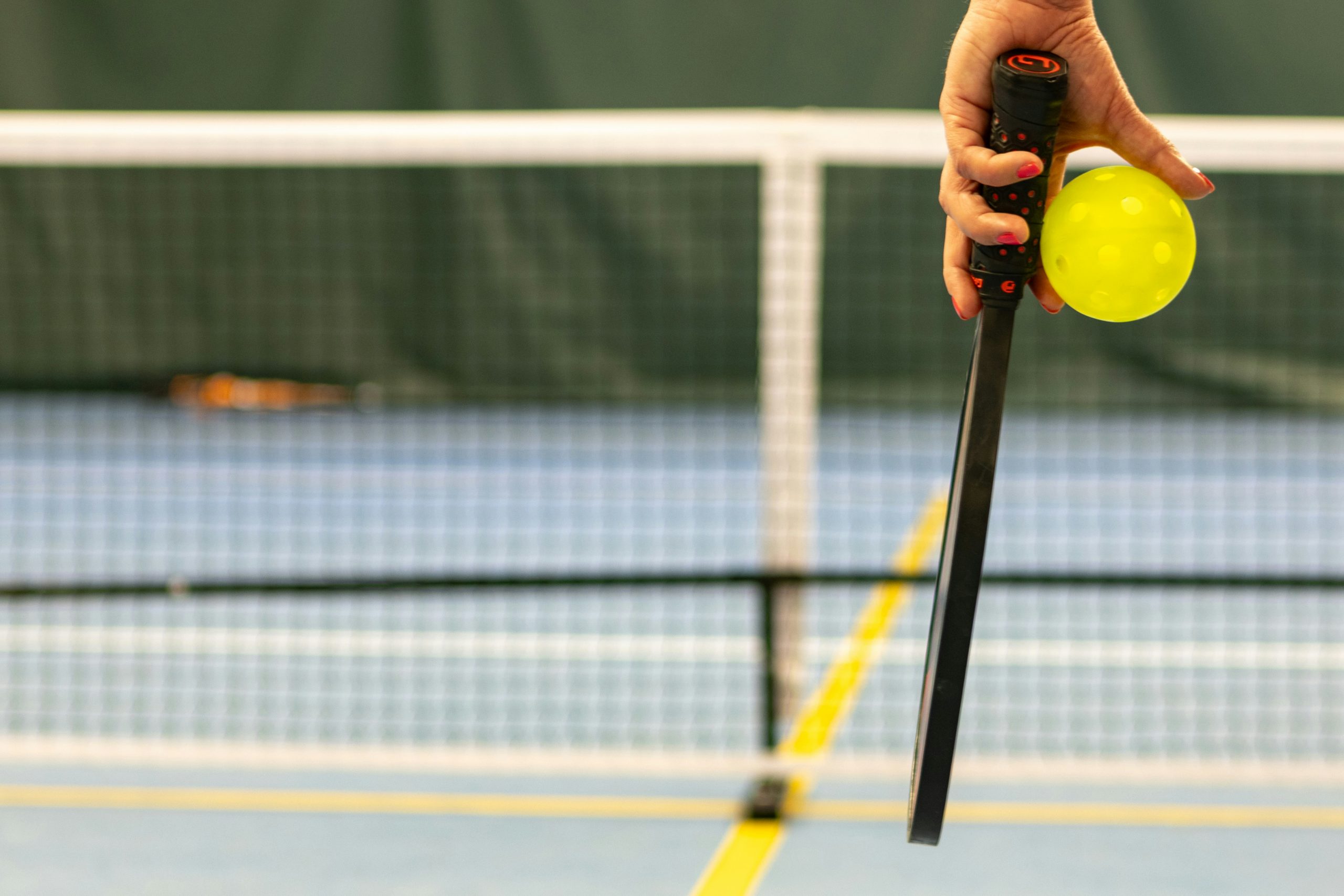 indoor vs outdoor pickleball balls paddle
