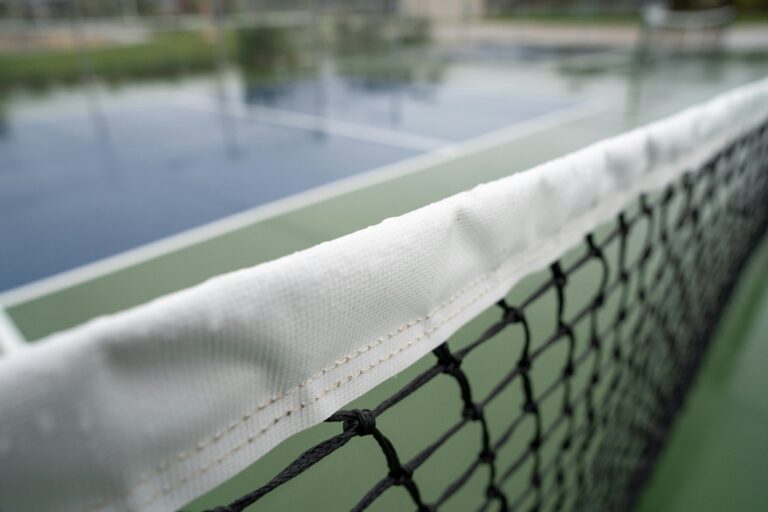 can you play pickleball in the rain paddle